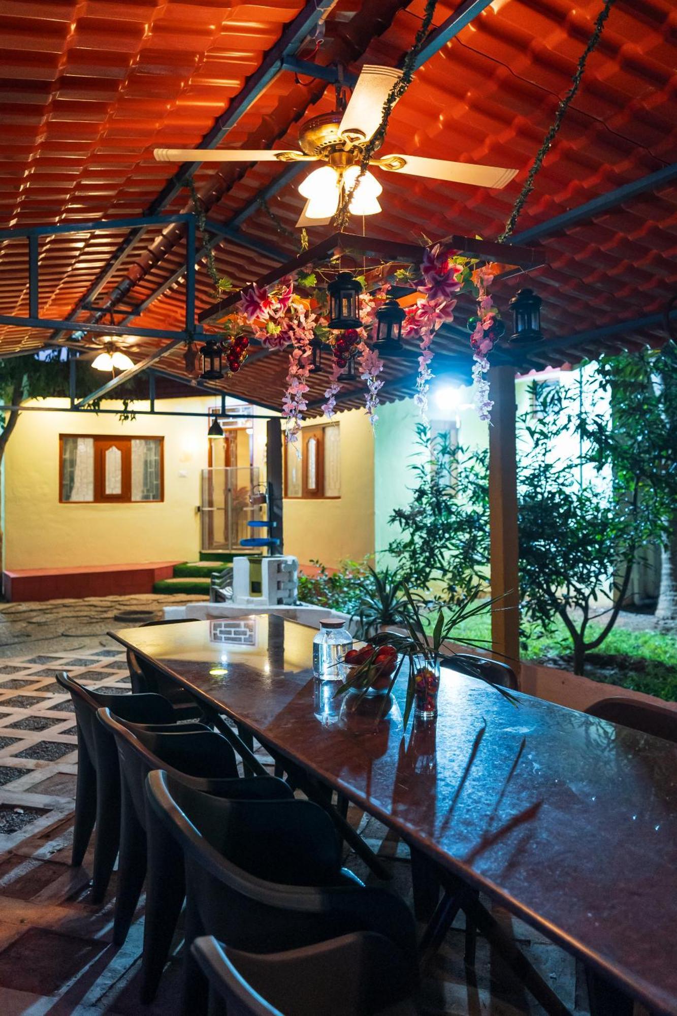 Ntr Garden Hotel ออโรวิลล์ ภายนอก รูปภาพ