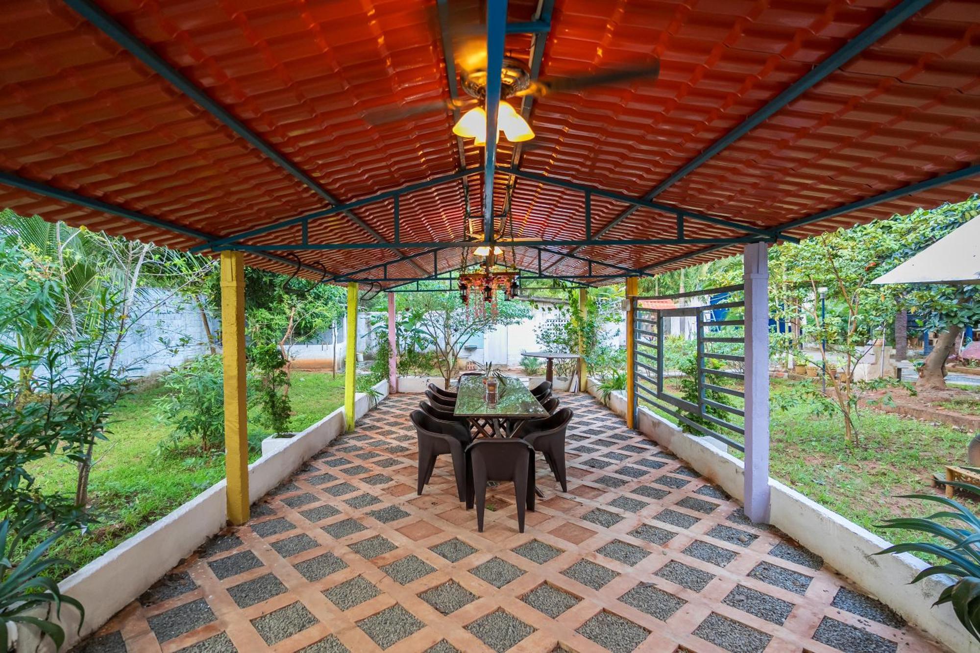 Ntr Garden Hotel ออโรวิลล์ ภายนอก รูปภาพ