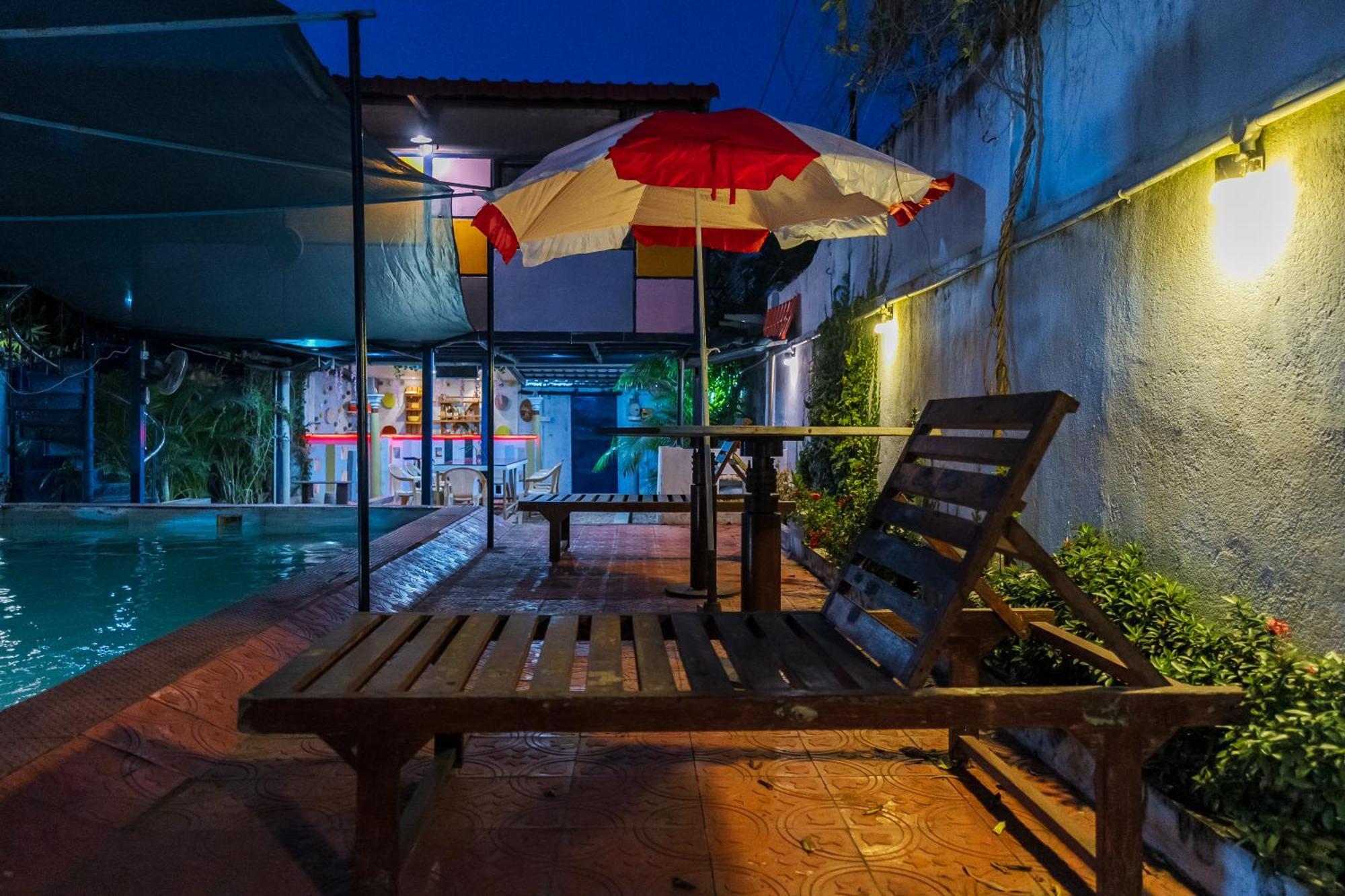 Ntr Garden Hotel ออโรวิลล์ ภายนอก รูปภาพ